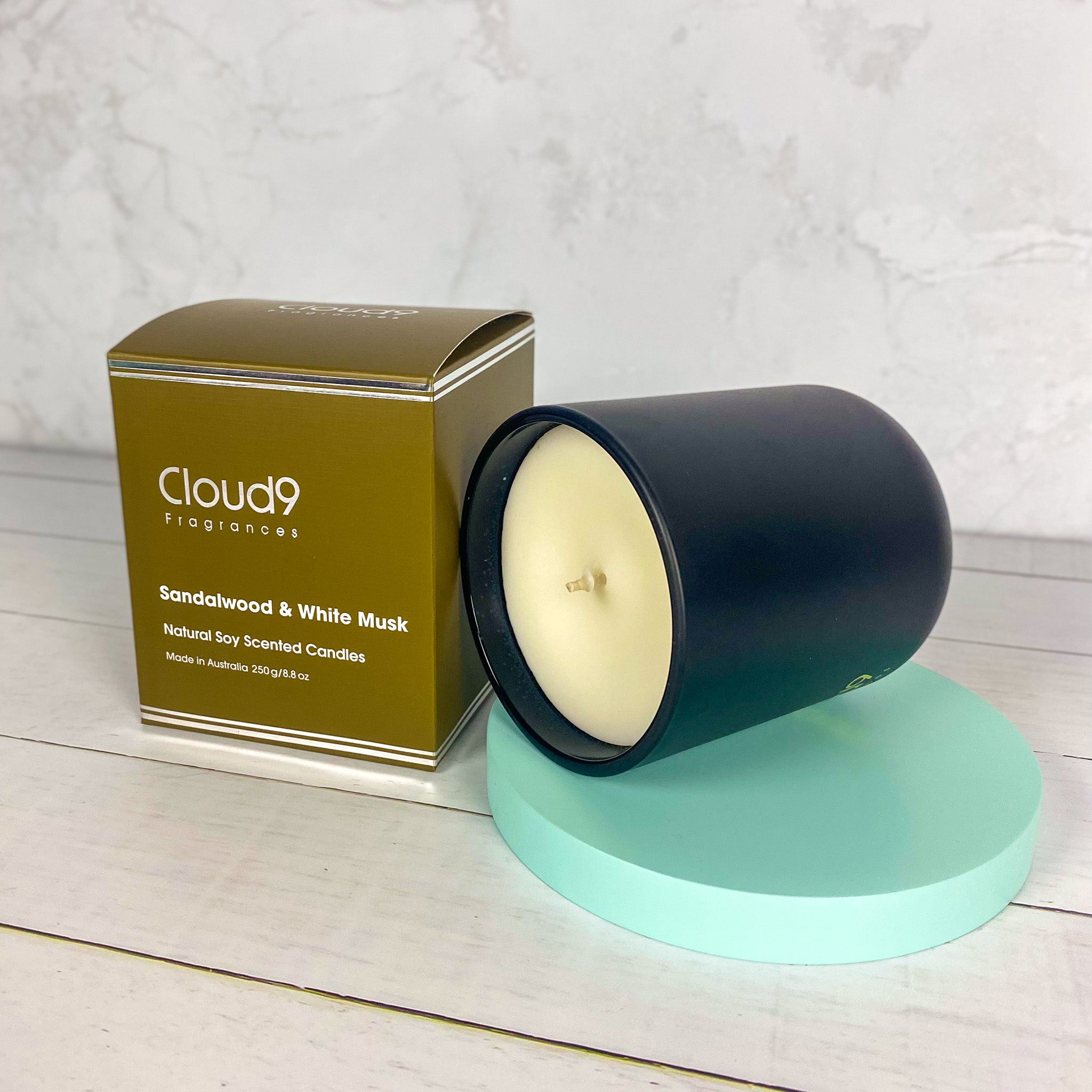 Sandalwood & White Musk Scented Candle Large